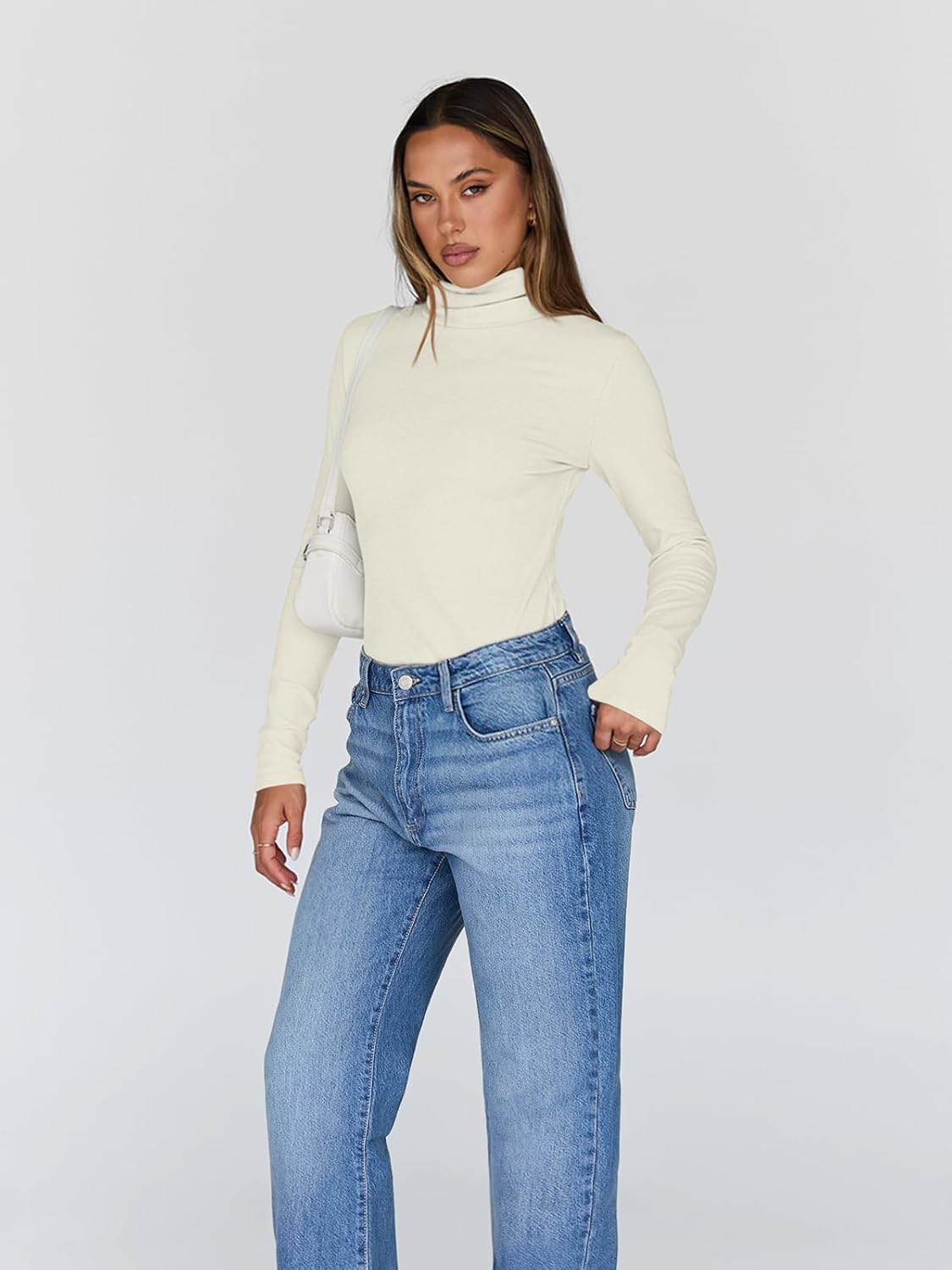 Trendy Queen Women's Turtleneck Long Sleeve Shirts Fall Fashion Basic Thermal Underwear Tops Winter Clothes 2025