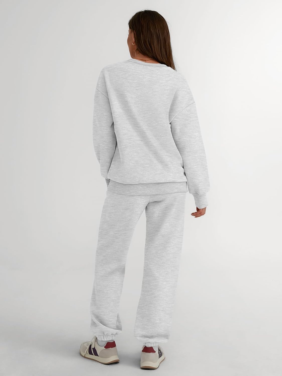 Trendy Queen Sweatsuits Women 2 Piece Outfits Two Piece Crewneck Sweatshirts Sets Lounge Fall Sweatpants 2025 Tracksuits