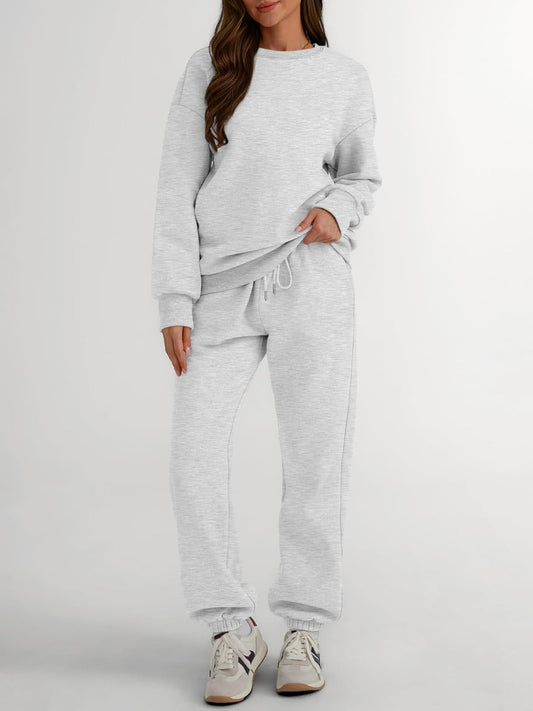 Trendy Queen Sweatsuits Women 2 Piece Outfits Two Piece Crewneck Sweatshirts Sets Lounge Fall Sweatpants 2025 Tracksuits