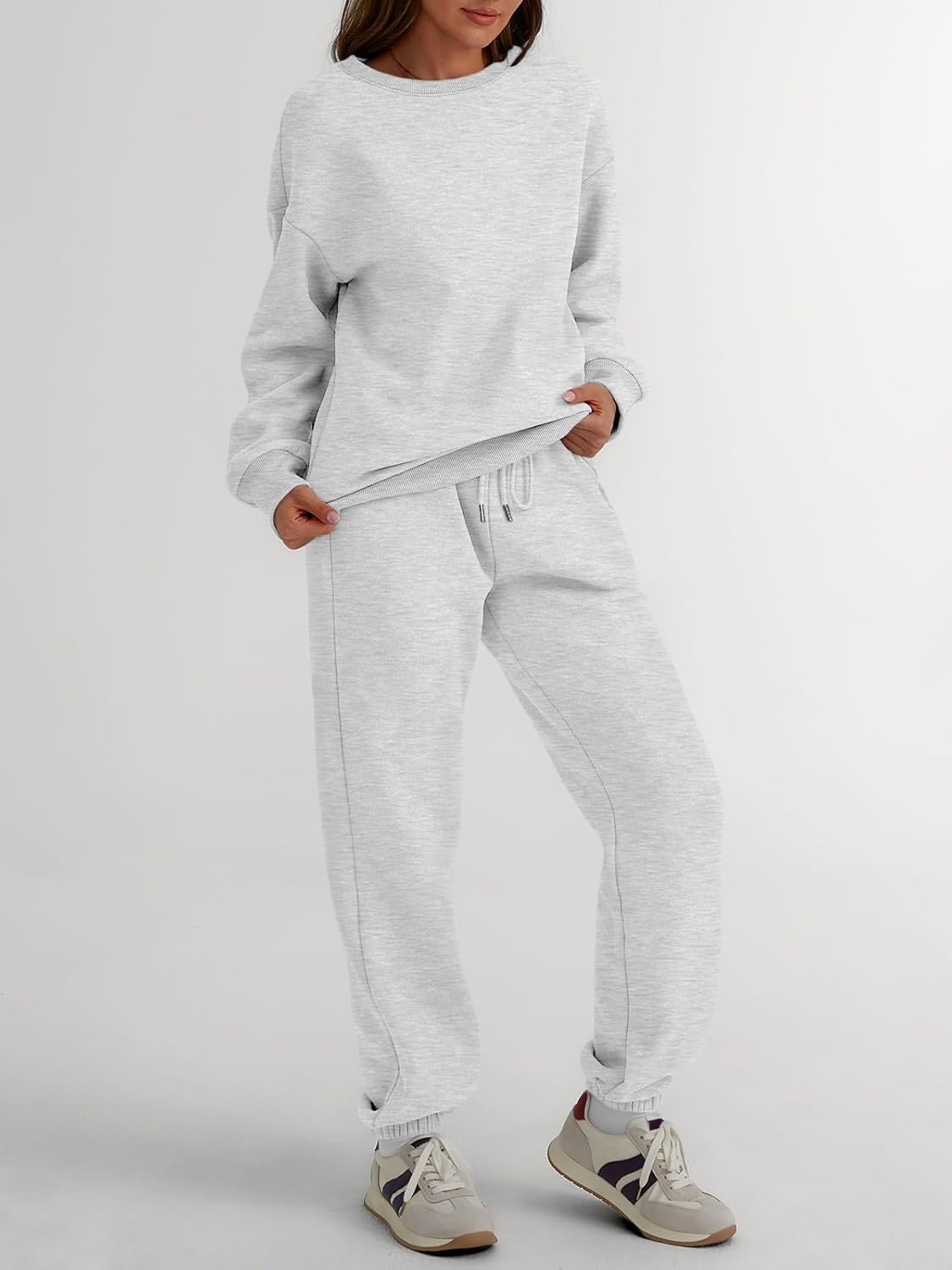 Trendy Queen Sweatsuits Women 2 Piece Outfits Two Piece Crewneck Sweatshirts Sets Lounge Fall Sweatpants 2025 Tracksuits