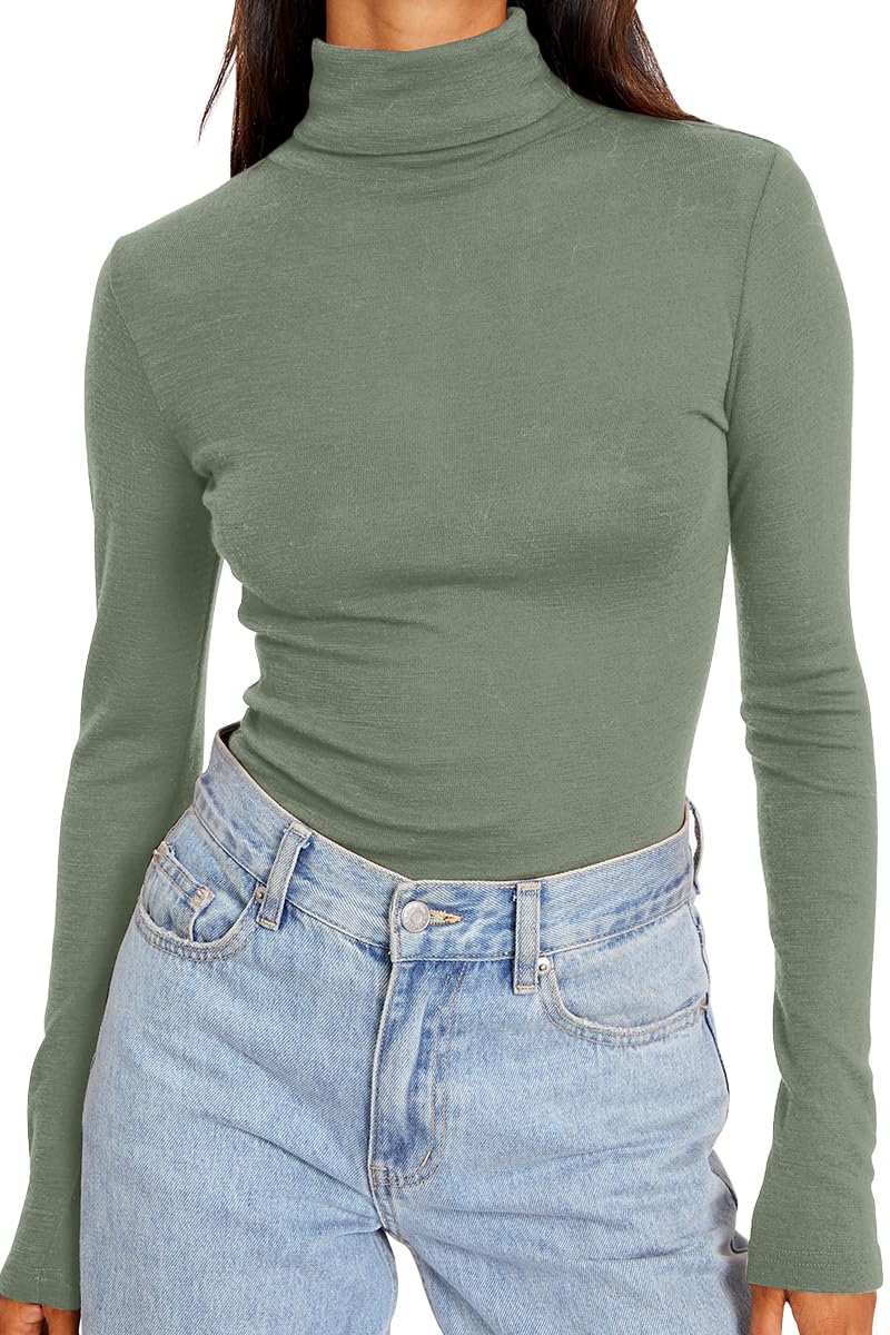 Trendy Queen Women's Turtleneck Long Sleeve Shirts Fall Fashion Basic Thermal Underwear Tops Winter Clothes 2025
